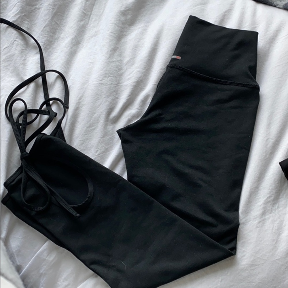 Black leggings